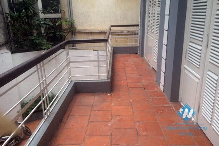 Unfurnished house for rent in Xuan Dieu street, Hanoi